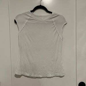 Classic White Women's Top fitted size medium